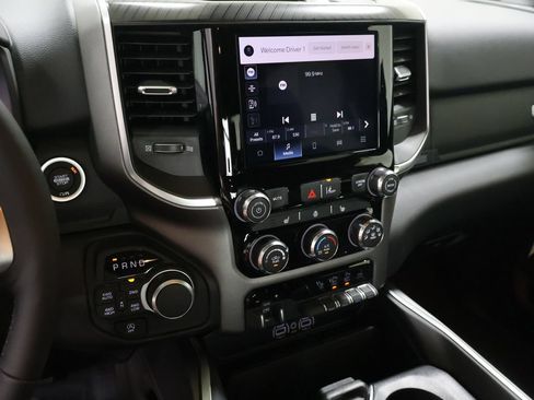 New 2026 RAM 1500 4x4 Crew Cab image 19