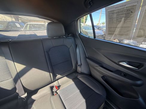 Used 2025 Buick Envista Preferred image 33