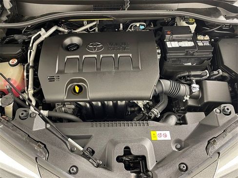 Used 2019 Toyota C-HR Limited image 18