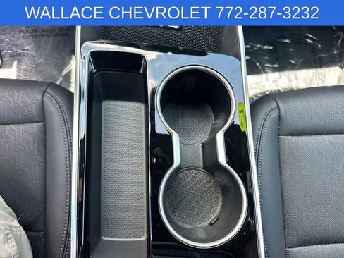 Used 2025 Chevrolet Equinox LT w/ Convenience Package II FWD image 16