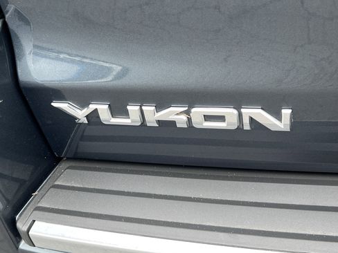 Used 2019 GMC Yukon Denali w/ Denali Ultimate Package AWD/4WD image 9