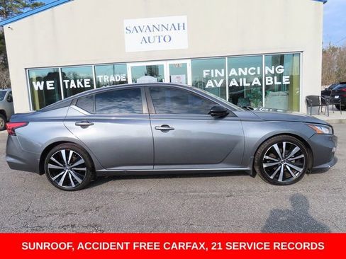 Used 2020 Nissan Altima 2.5 SR w/ Premium Package FWD image 2