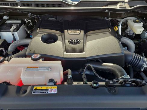 Used 2024 Toyota Tundra Platinum image 17