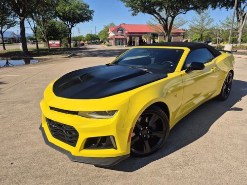 Used 2016 Chevrolet Camaro SS RWD image 1
