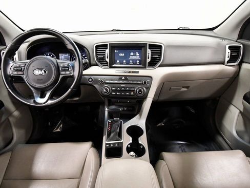 Used 2017 Kia Sportage EX image 3