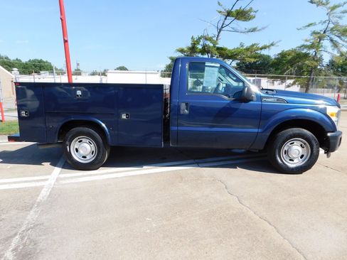 Used 2016 Ford F250 XL RWD image 2