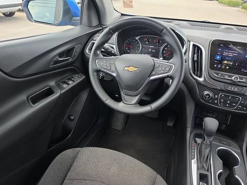Used 2024 Chevrolet Equinox LT FWD image 10