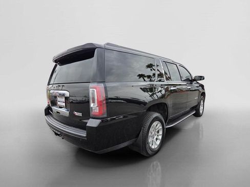 Used 2019 GMC Yukon XL SLT AWD/4WD image 5