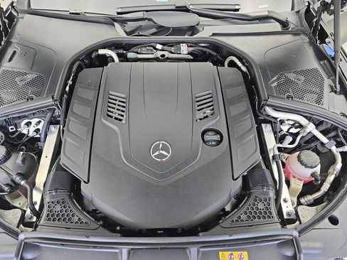 Certified 2024 Mercedes-Benz S 580 4MATIC Sedan w/ Warmth & Comfort Package image 31
