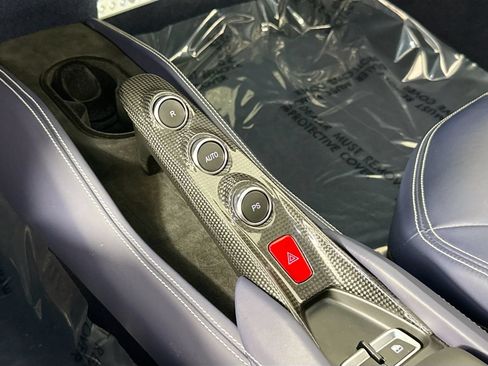 Certified 2022 Ferrari F8 Tributo RWD image 15