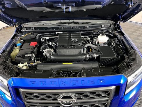 Certified 2024 Nissan Frontier SL w/ Technology Package RWD image 13