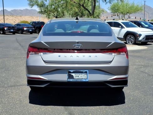 Certified 2023 Hyundai Elantra SEL FWD image 5