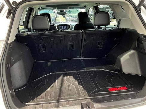 Used 2022 GMC Terrain SLT w/ Elevation Edition image 36