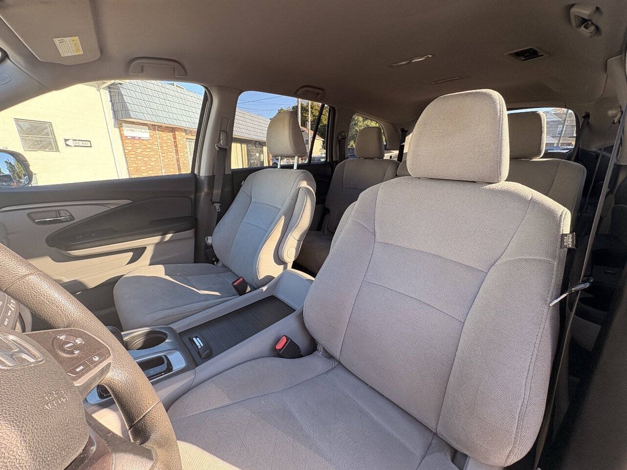 Used 2019 Honda Pilot LX image 14