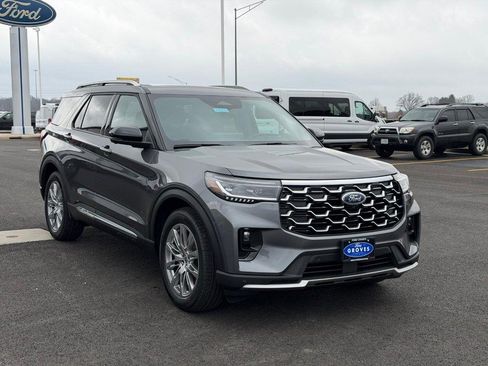 New 2026 Ford Explorer Platinum RWD image 3