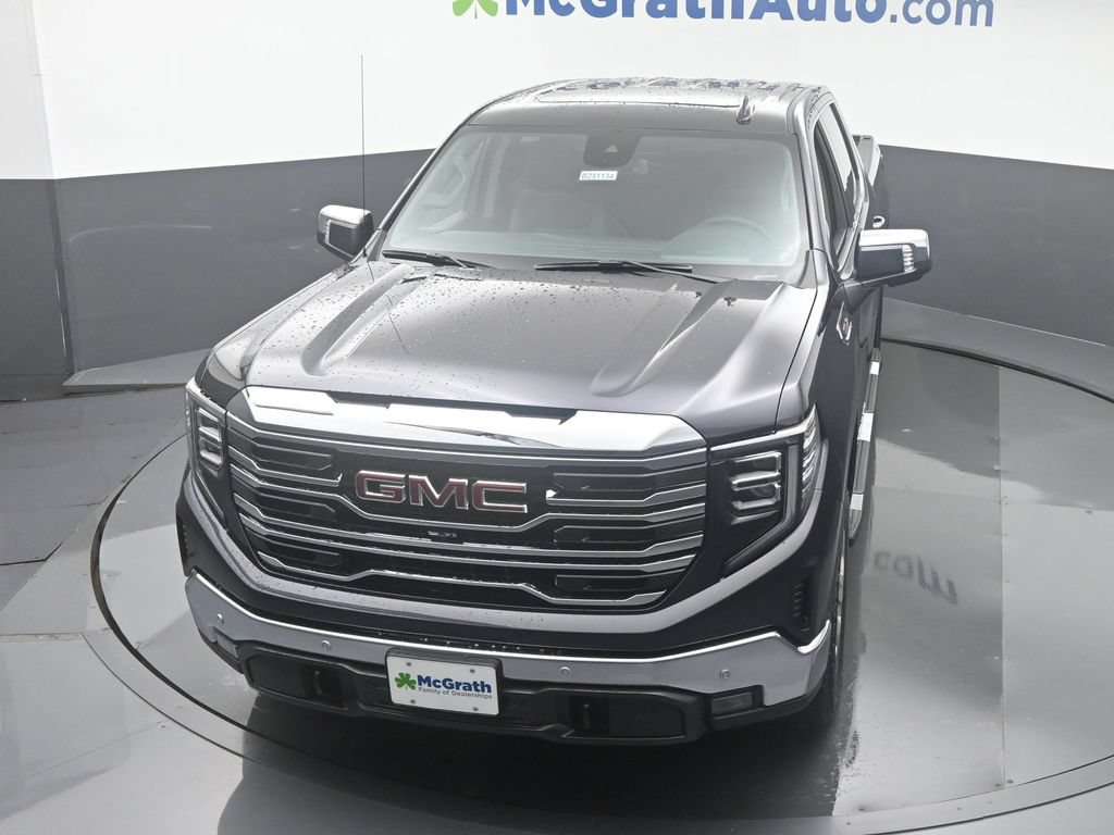 Used 2025 GMC Sierra 1500 SLT w/ SLT Premium Plus Package AWD/4WD image 34