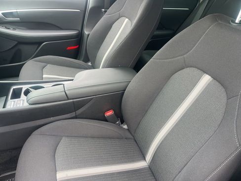 Used 2025 Hyundai Sonata SEL FWD image 8