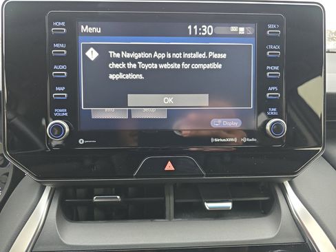 Used 2022 Toyota Venza LE image 23