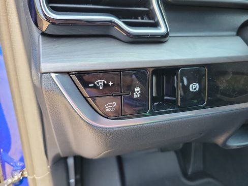 Used 2025 Kia Sportage X-Line w/ Premium Package AWD/4WD image 26