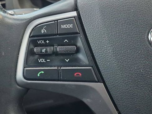 Used 2018 Hyundai Elantra Value Edition FWD image 17