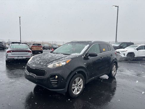 Used 2017 Kia Sportage LX w/ LX Popular Package image 7