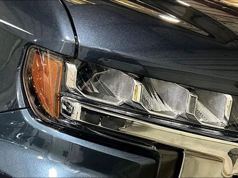 Used 2021 Chevrolet Silverado 1500 LT image 4