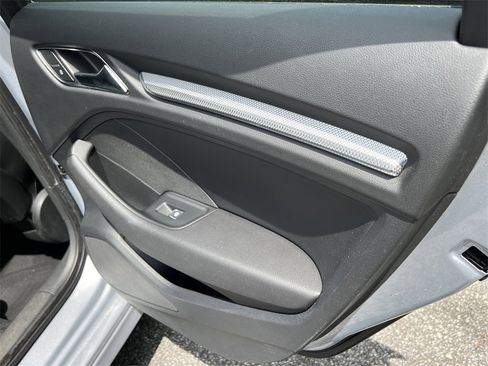 Used 2018 Audi A3 e-tron Premium Plus w/ Premium Plus Package image 12