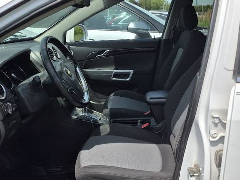 Used 2013 Chevrolet Captiva Sport LS FWD image 6