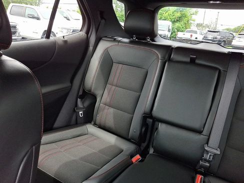Used 2022 Chevrolet Equinox RS FWD image 19