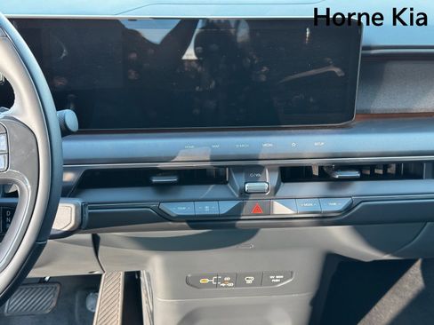 New 2026 Kia EV9 Land image 15