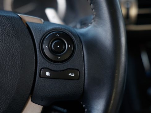 Used 2014 Lexus IS 250 AWD image 32