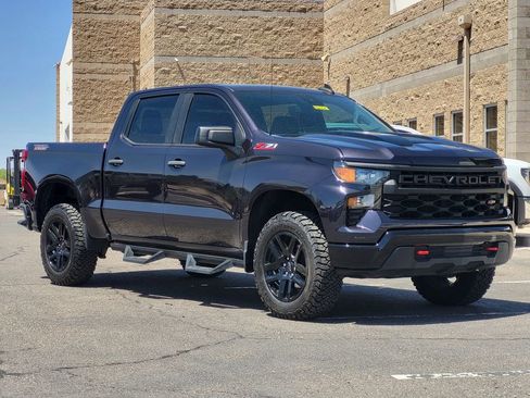 Used 2022 Chevrolet Silverado 1500 Custom Trail Boss image 2