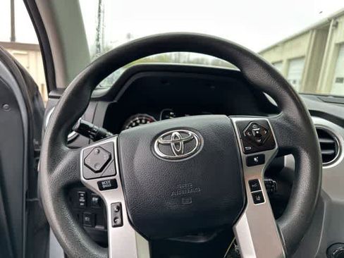 Used 2018 Toyota Tundra SR5 w/ TRD Off Road Package image 9
