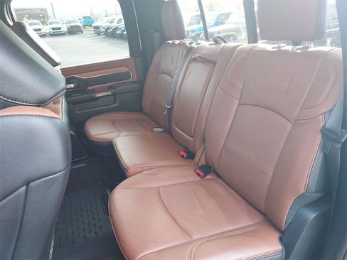 Used 2024 RAM 2500 Limited image 28