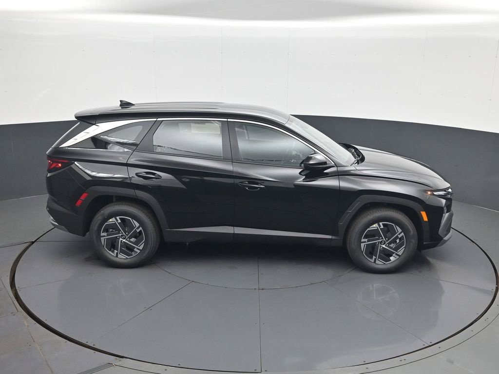 New 2026 Hyundai Tucson Blue SE AWD/4WD image 16