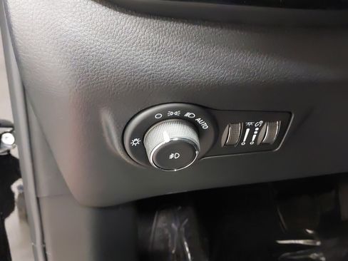 New 2026 Jeep Compass Latitude w/ Quick Order Package 29K image 23