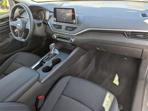 Certified 2025 Nissan Altima 2.5 S image 15