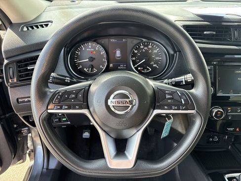 Used 2020 Nissan Rogue S image 16