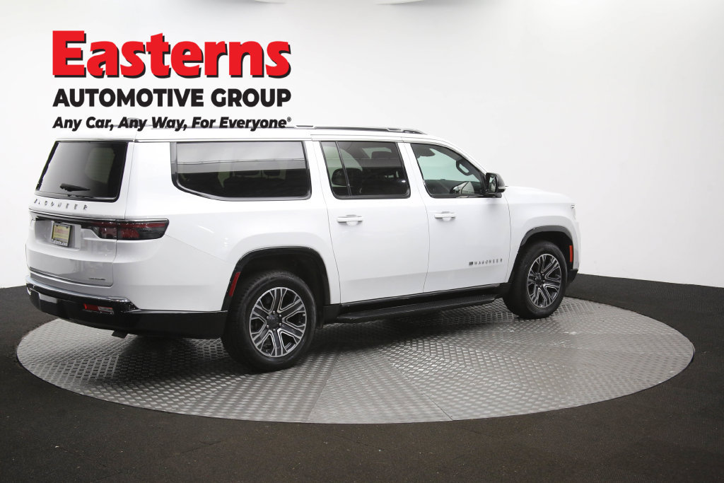 Used 2024 Jeep Wagoneer L Series II w/ Flexible Seating Group AWD/4WD image 50
