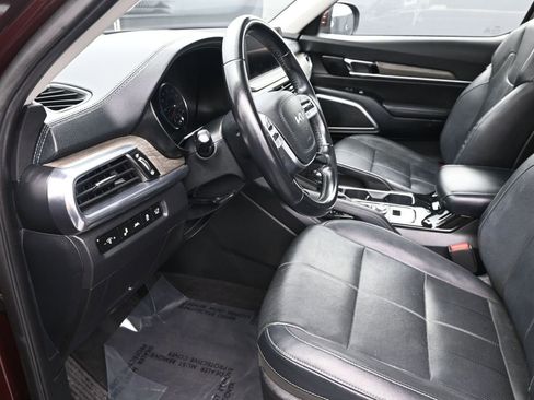 Used 2022 Kia Telluride EX w/ EX Premium Package FWD image 11