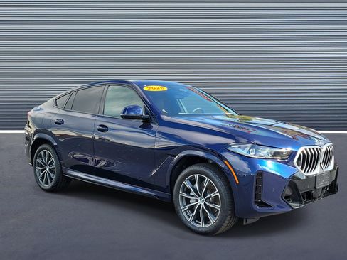 Used 2026 BMW X6 xDrive40i w/ Premium Package AWD/4WD image 2