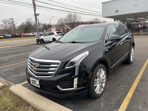 Used 2019 Cadillac XT5 Premium Luxury image 1