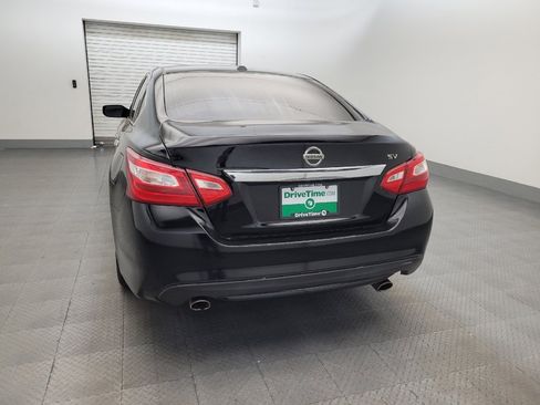 Used 2017 Nissan Altima 2.5 SV FWD image 6