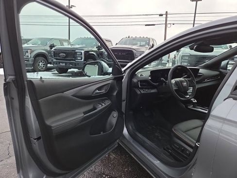 Used 2024 Buick Envista Avenir image 7