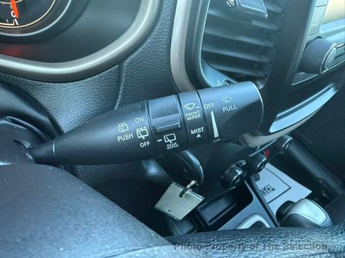 Used 2017 Jeep Cherokee Sport image 24