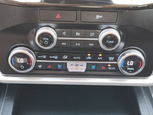 Used 2023 Ford Expedition XLT RWD image 20