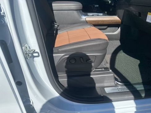 New 2026 Chevrolet Silverado 1500 High Country w/ Technology Package image 33