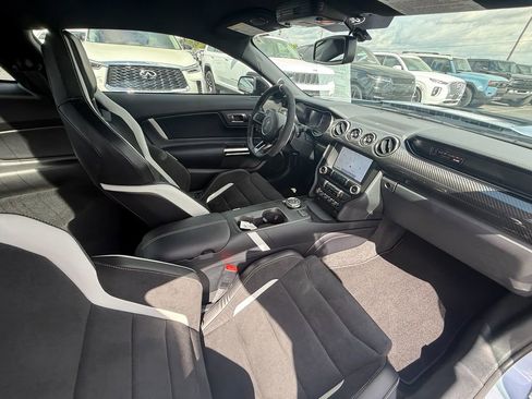 Used 2022 Ford Mustang Shelby GT500 w/ Carbon Fiber Track Pack image 20