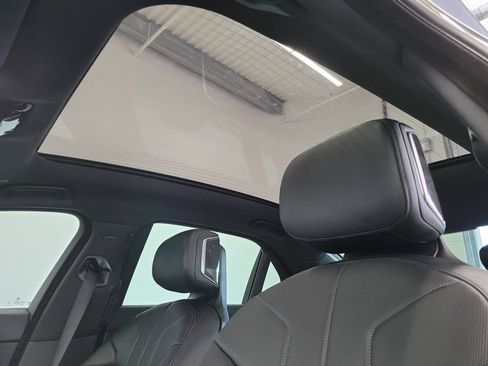 Used 2025 BMW 740i RWD image 18