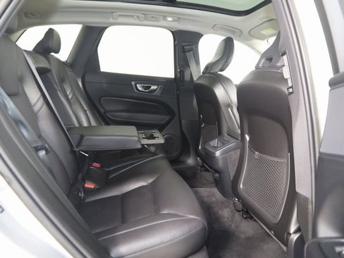 Used 2023 Volvo XC60 B5 Plus w/ Climate Package image 14